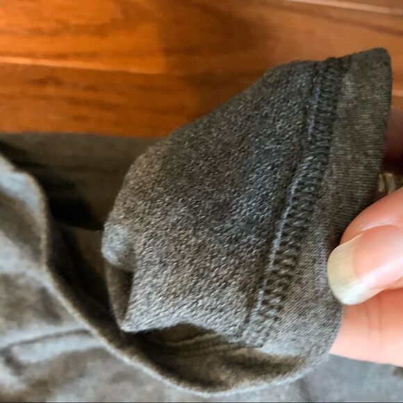 NWT New ATHLETIC WORKS French Terry Long Sleeve Scoop Open Back Top Gray M 8 10 - Picture 4 of 4